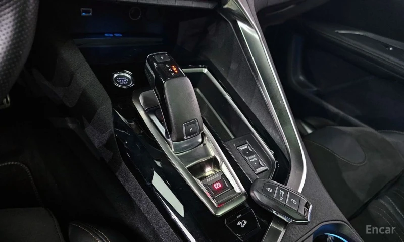 Peugeot 5008, снимка 9 - Автомобили и джипове - 52683911