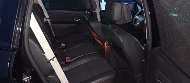Renault Scenic 1.6DCI KEYLESS NAVI , снимка 12 - Автомобили и джипове - 52729358