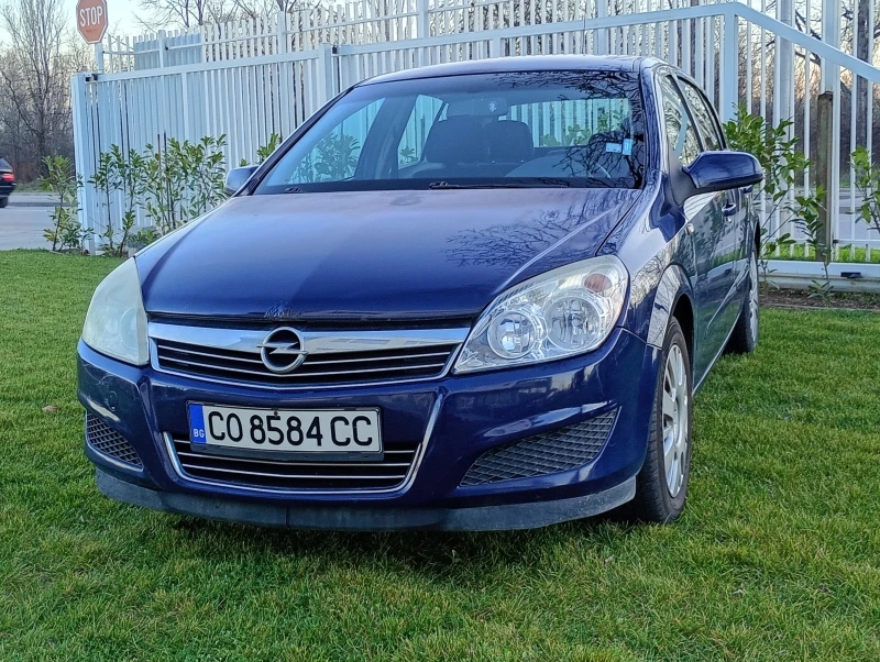 Opel Astra      / Бензин/ Газ