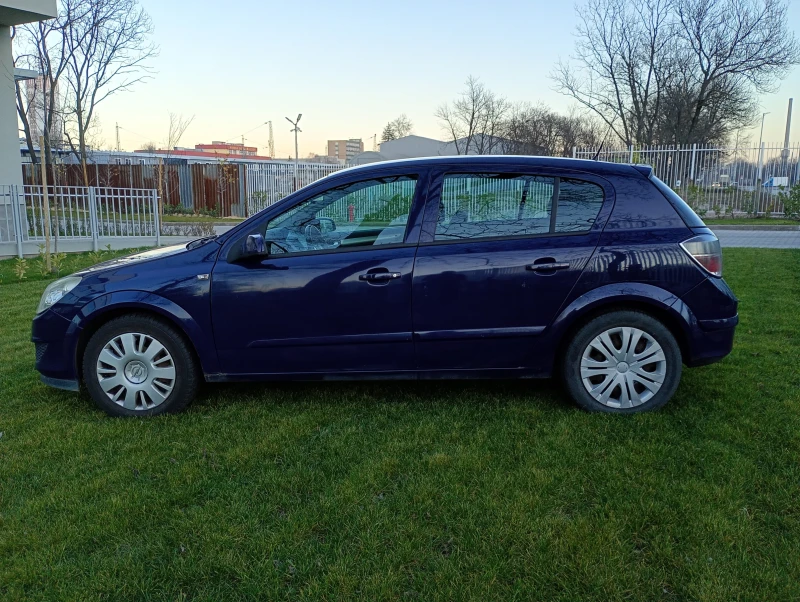 Opel Astra      / Бензин/ Газ, снимка 3 - Автомобили и джипове - 52743782