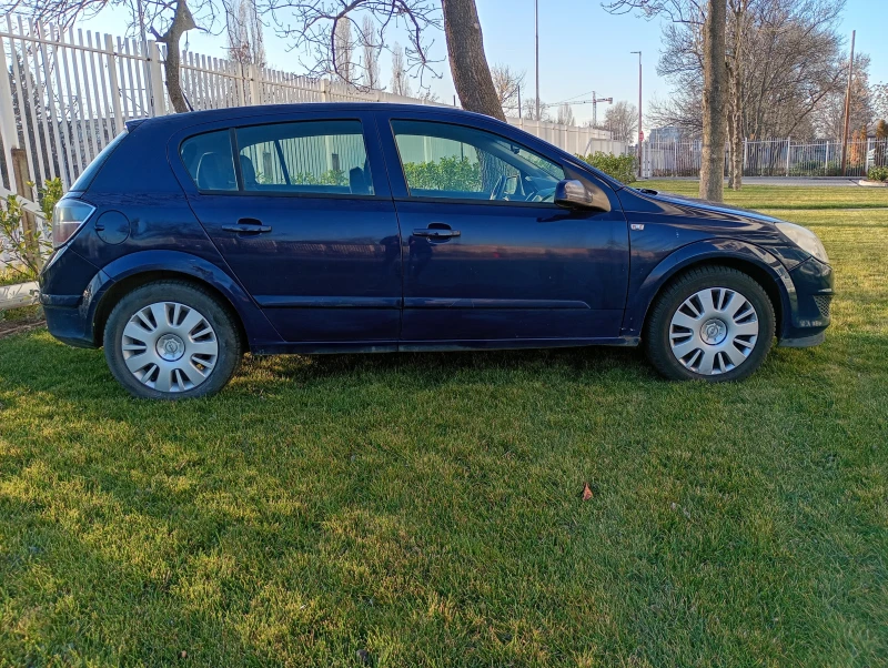 Opel Astra      / Бензин/ Газ, снимка 2 - Автомобили и джипове - 52743782