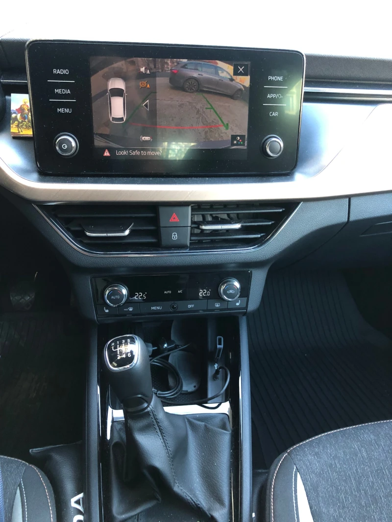 Skoda Scala 1.5, снимка 14 - Автомобили и джипове - 52815451