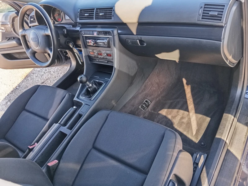 Audi A4 2.0-I-КЛИМАТРОНИК, снимка 17 - Автомобили и джипове - 52950577