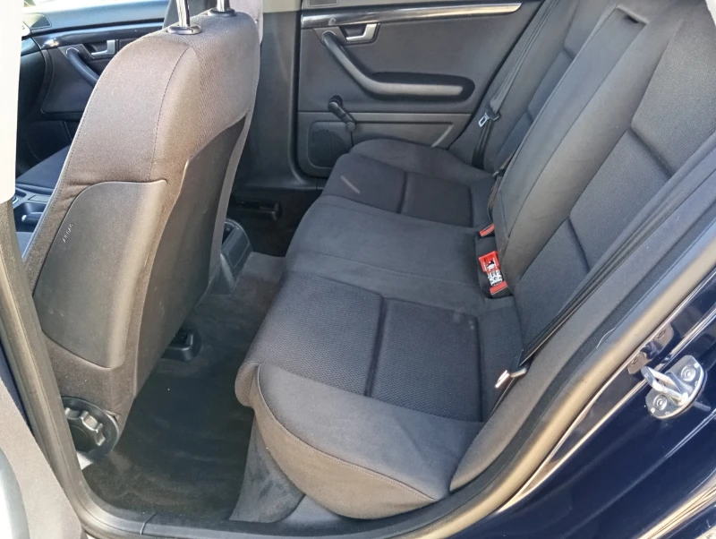 Audi A4 2.0-I-КЛИМАТРОНИК, снимка 14 - Автомобили и джипове - 52950577