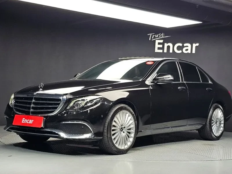 Mercedes-Benz E 220 D 4Matic Exclusive - САМО 30% АВАНС