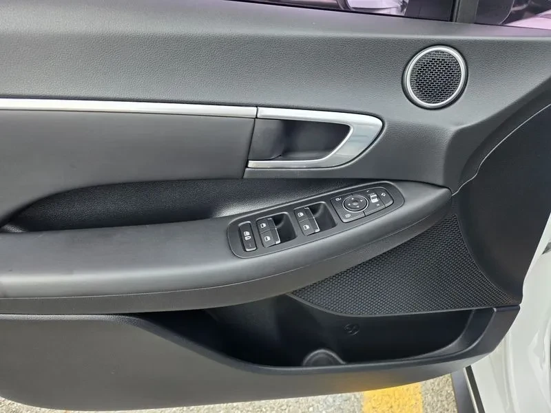 Hyundai Sonata 2.0 Lpg Smart, снимка 17 - Автомобили и джипове - 55937326