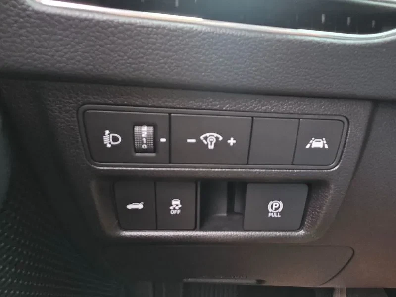 Hyundai Sonata 2.0 Lpg Smart, снимка 13 - Автомобили и джипове - 55937326
