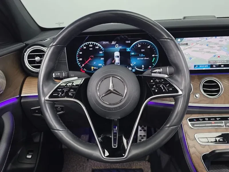 Mercedes-Benz E 250 EXCLUSIVE �������| ���������| �������| HEAD UP  | Mobile.bg � ����������� 14