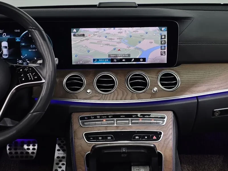 Mercedes-Benz E 250 EXCLUSIVE �������| ���������| �������| HEAD UP  | Mobile.bg � ����������� 13