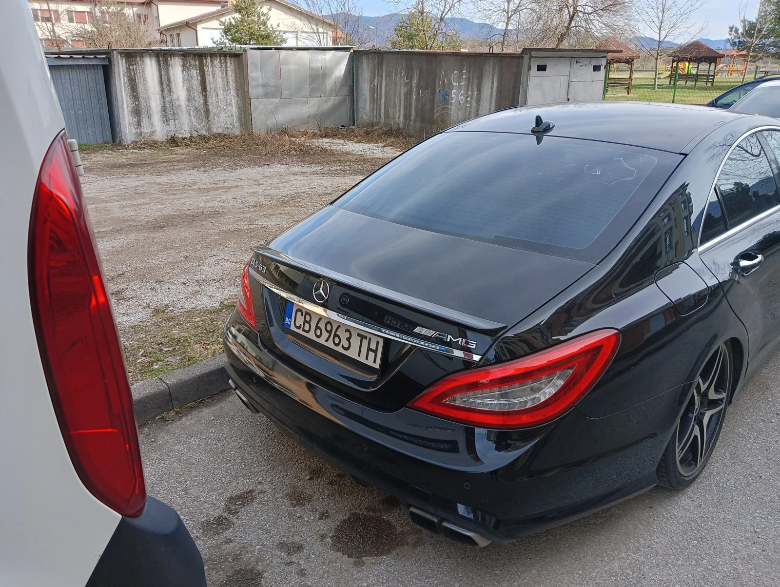 Mercedes-Benz CLS 63 AMG  - изображение 3