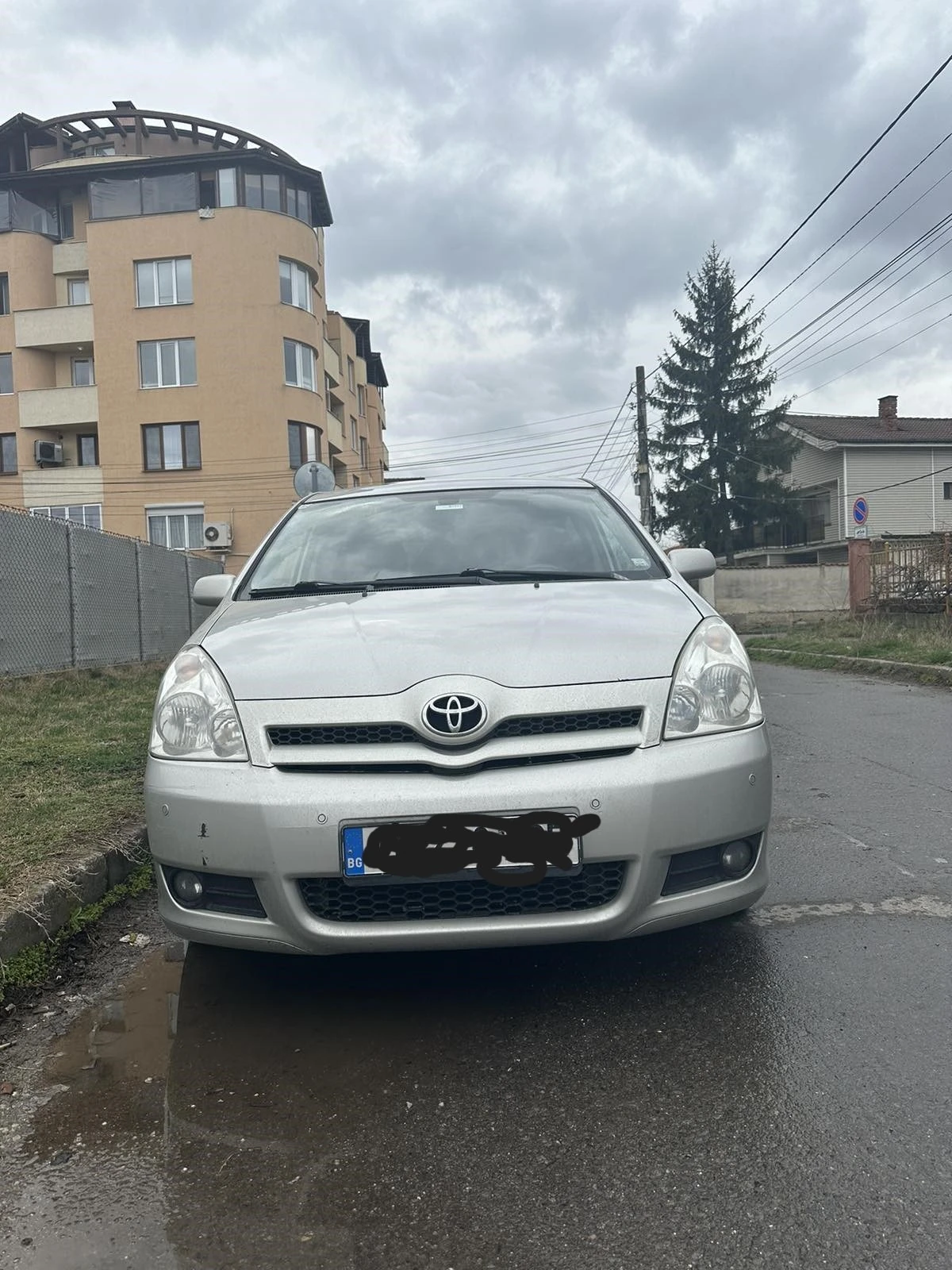 Toyota Corolla verso  - изображение 2