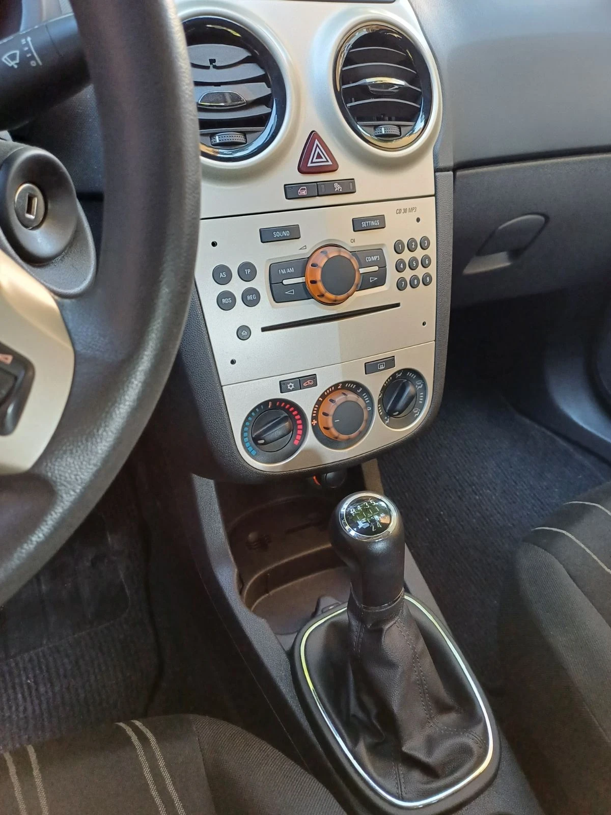 Opel Corsa 1.2 бензин  - изображение 10