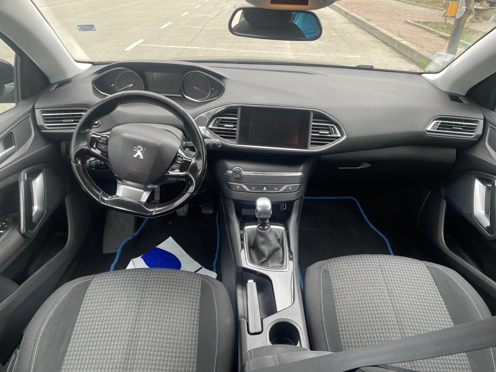 Peugeot 308  - изображение 8