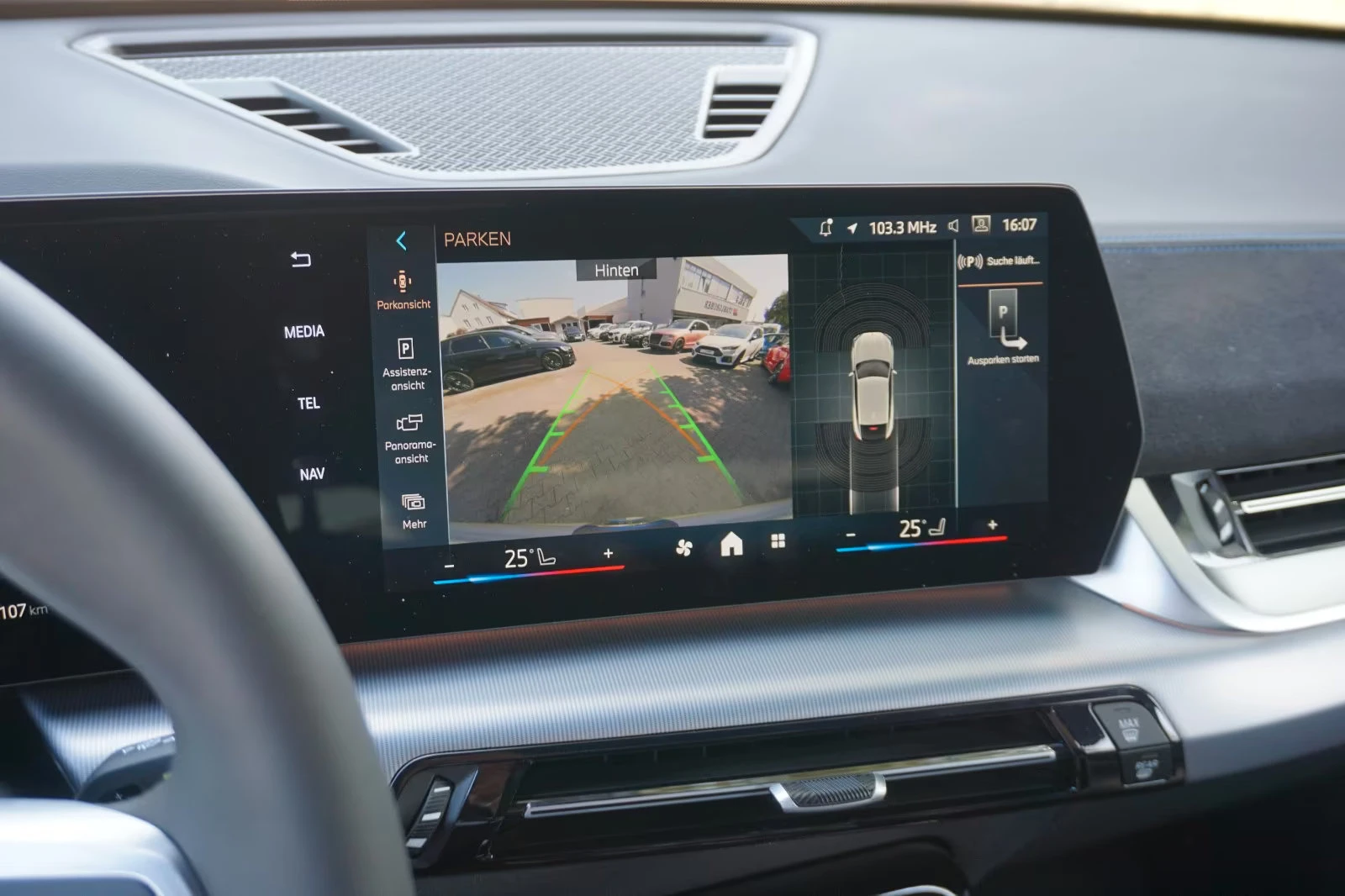 BMW iX2 !/eDrive20/M-SPORT/204HP/NAVI/LED/CAM/ALKH/252g | Mobile.bg   11