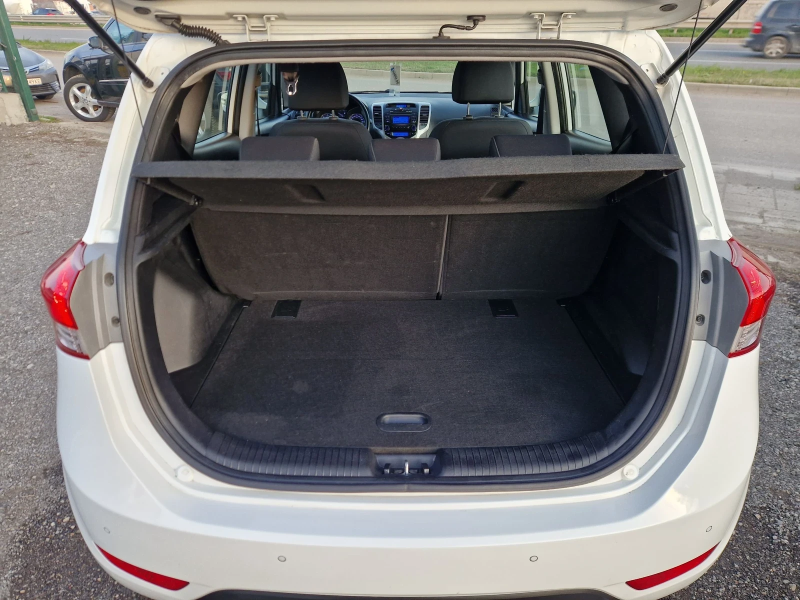 Hyundai Ix20 1.4CRDI 90HP.TREND  ITALIA | Mobile.bg � ����������� 12