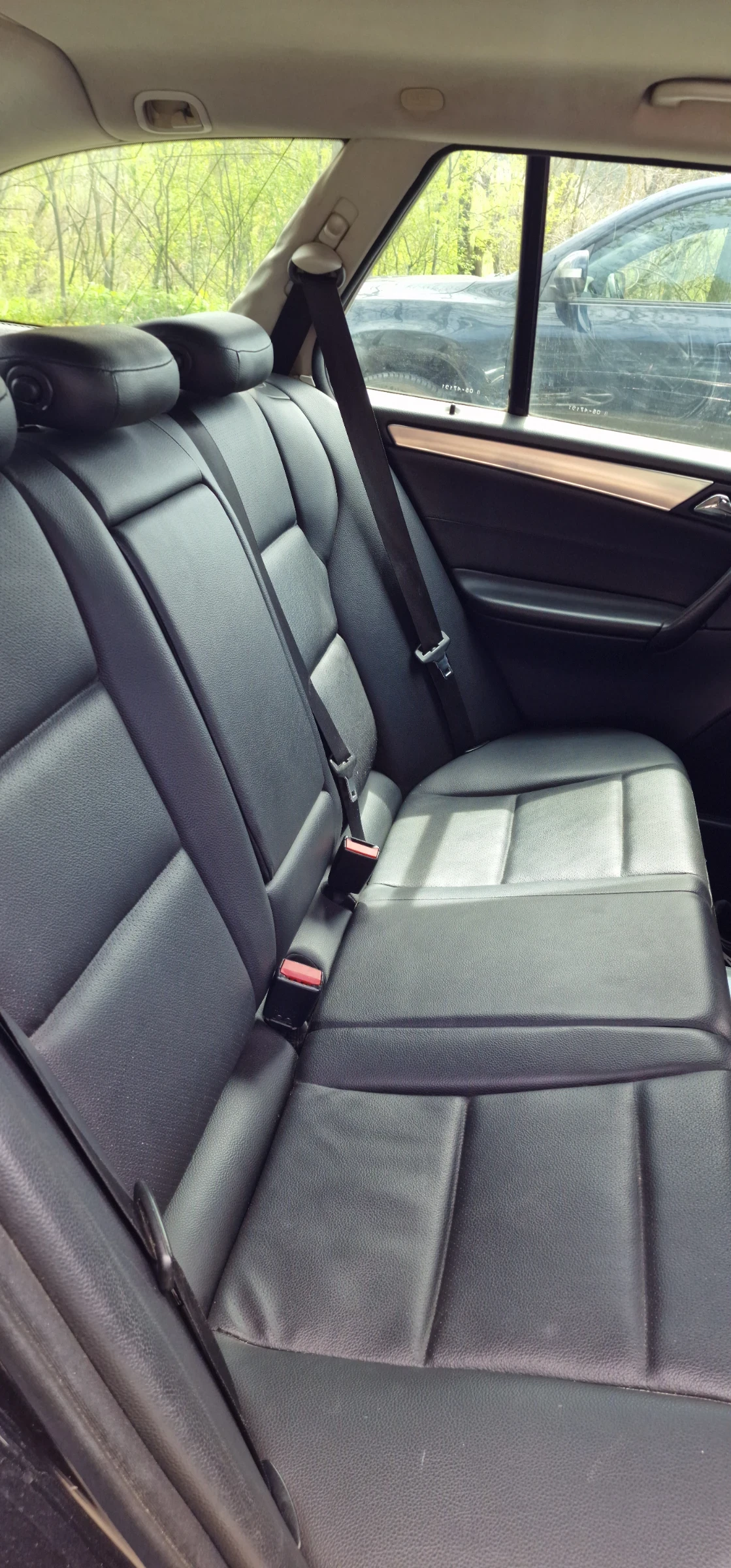 Mercedes-Benz C 220, снимка 10 - Автомобили и джипове - 54217344