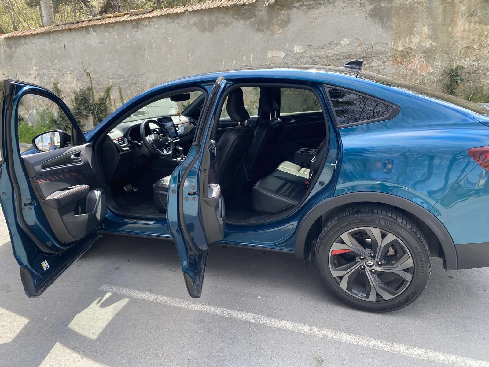 Renault Arkana, снимка 6 - Автомобили и джипове - 54261939