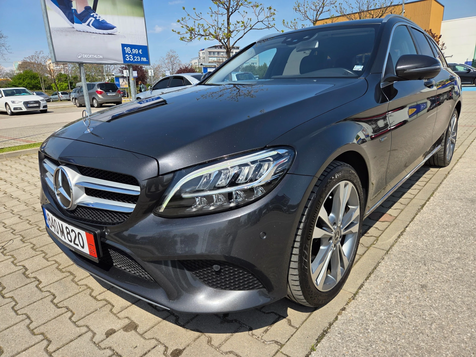 Mercedes-Benz C 300 Plug-in hybrid 4matic, снимка 17 - Автомобили и джипове - 54355727