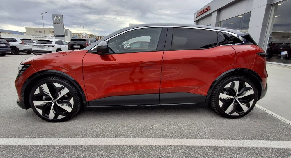 Renault Megane EV60 E-Tech 100% Electric, снимка 9 - Автомобили и джипове - 54548404