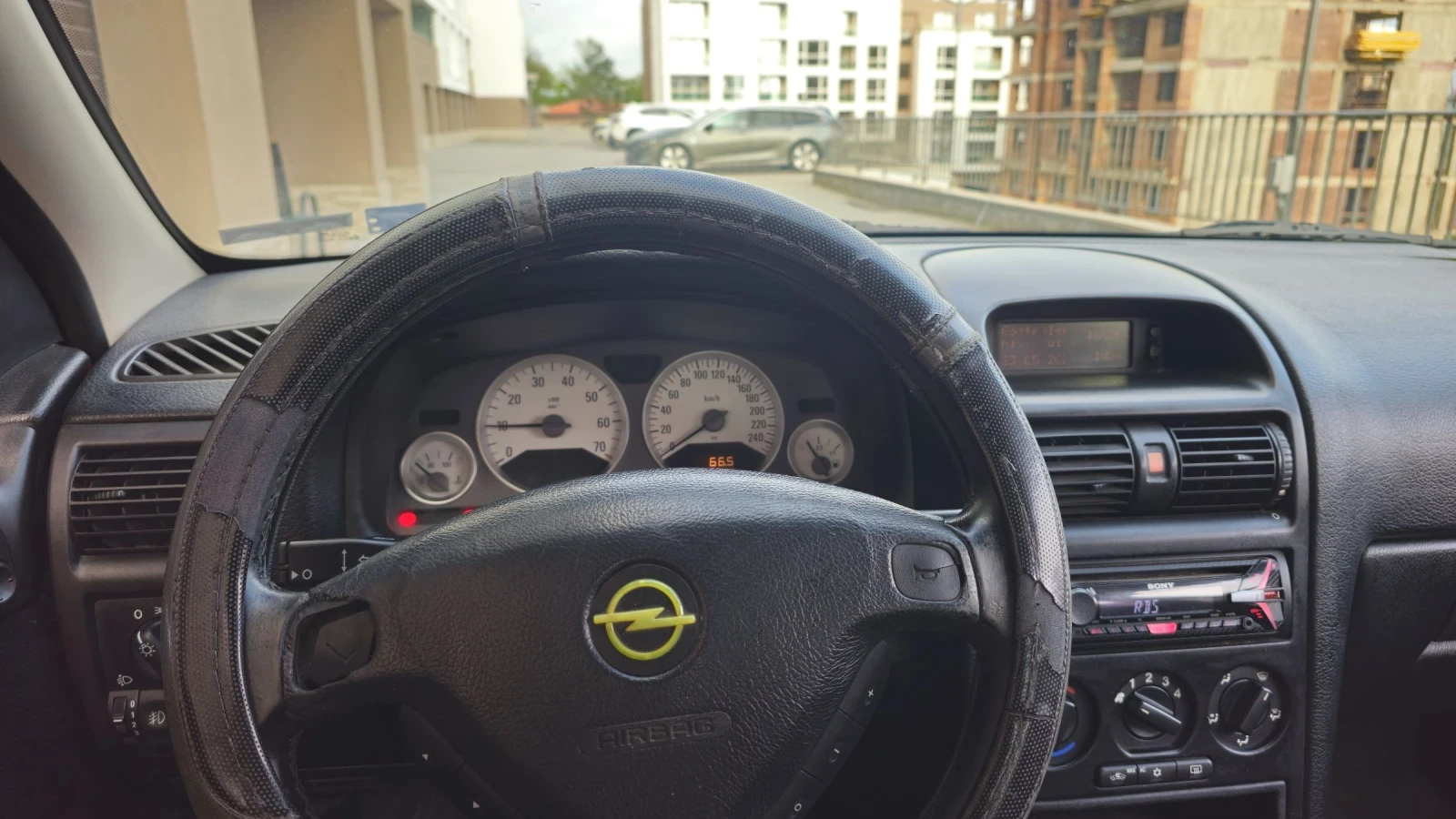 Opel Astra, снимка 12 - Автомобили и джипове - 54654658