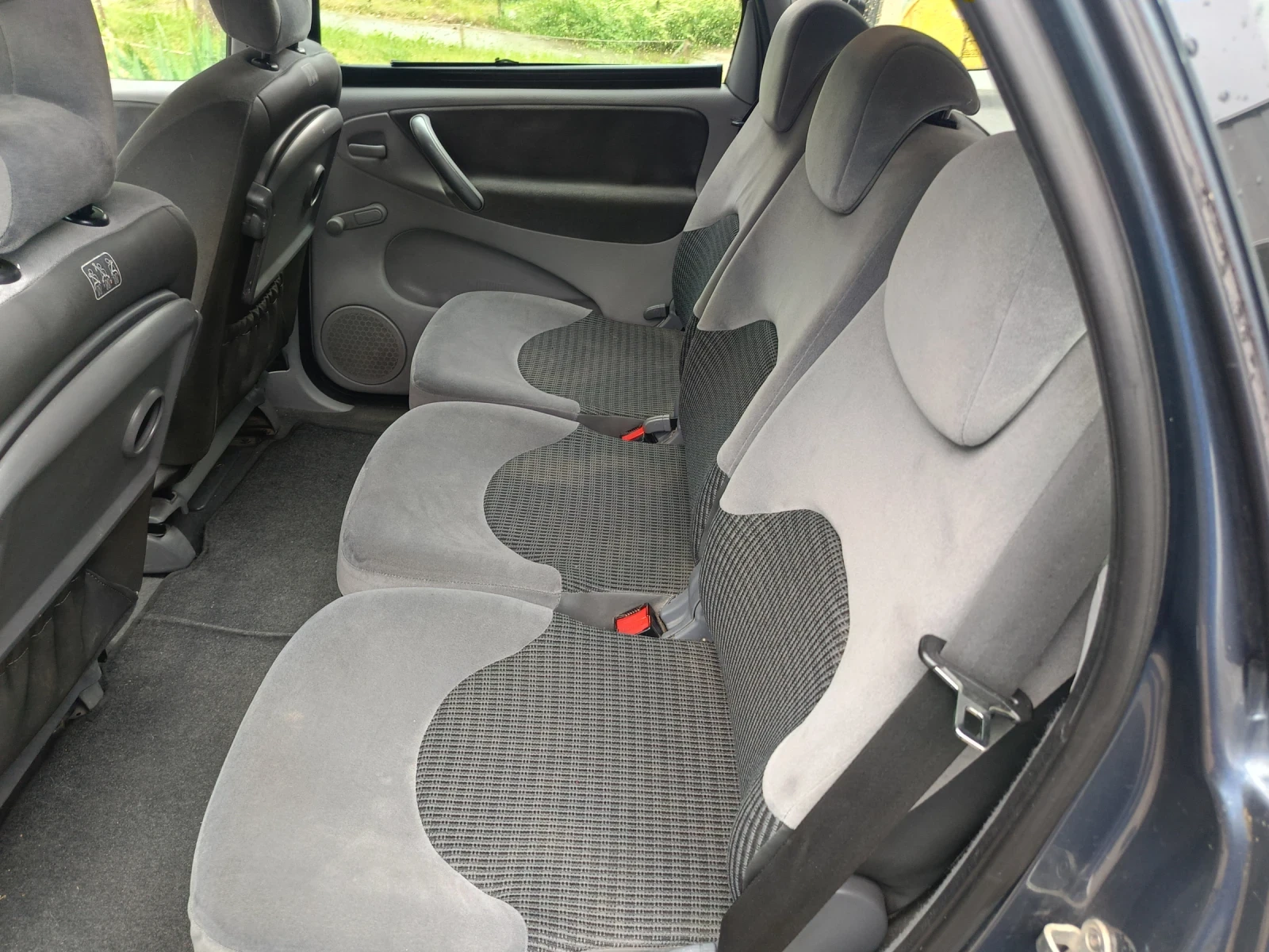 Citroen Xsara 1.6 газ бензин , снимка 4 - Автомобили и джипове - 54660302