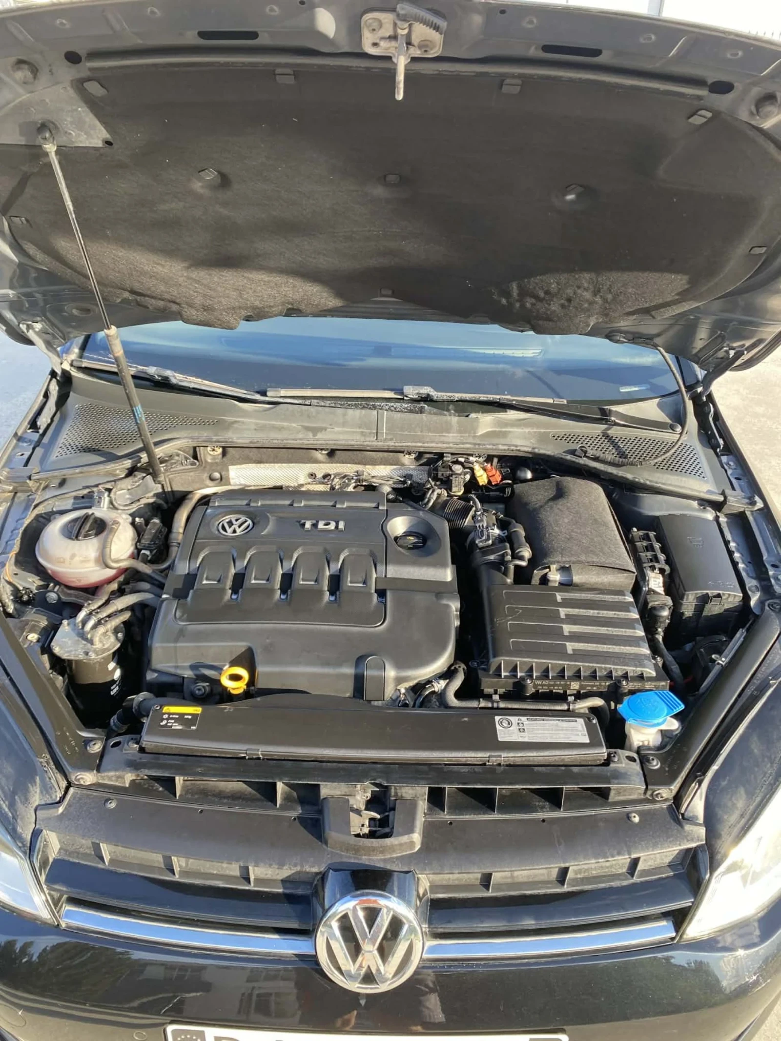 VW Golf, снимка 2 - Автомобили и джипове - 54758115