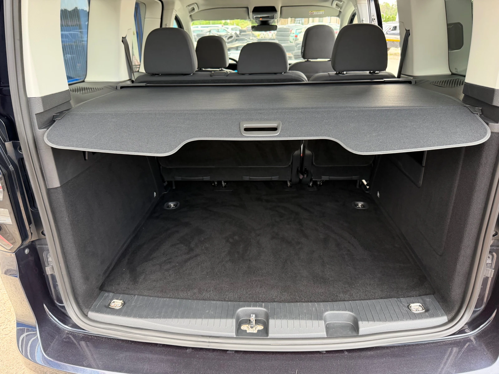 VW Caddy 2.0TDI/MOVE/ДОКАЗУЕМ ПРОБЕГ/ВЪРНАТ ОТ ЛИЗИНГ, снимка 14 - Автомобили и джипове - 54768157