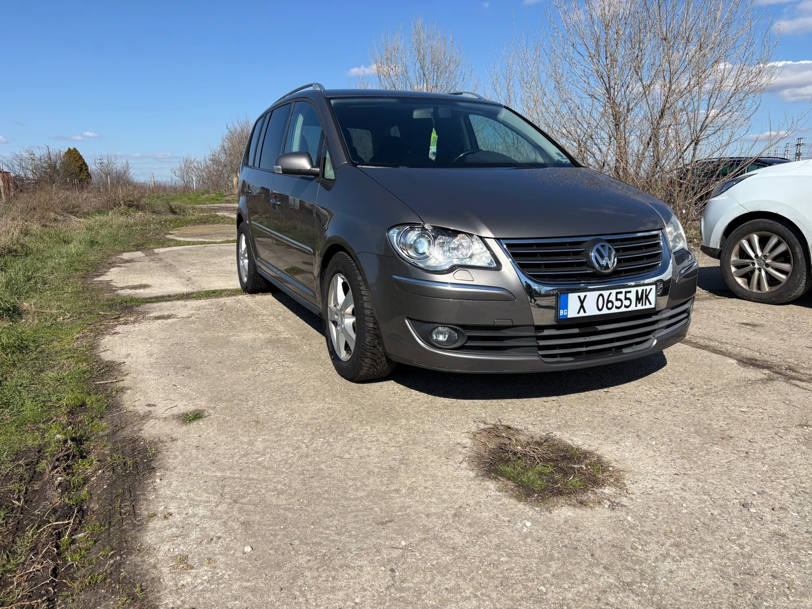 VW Touran, снимка 4 - Автомобили и джипове - 54905423