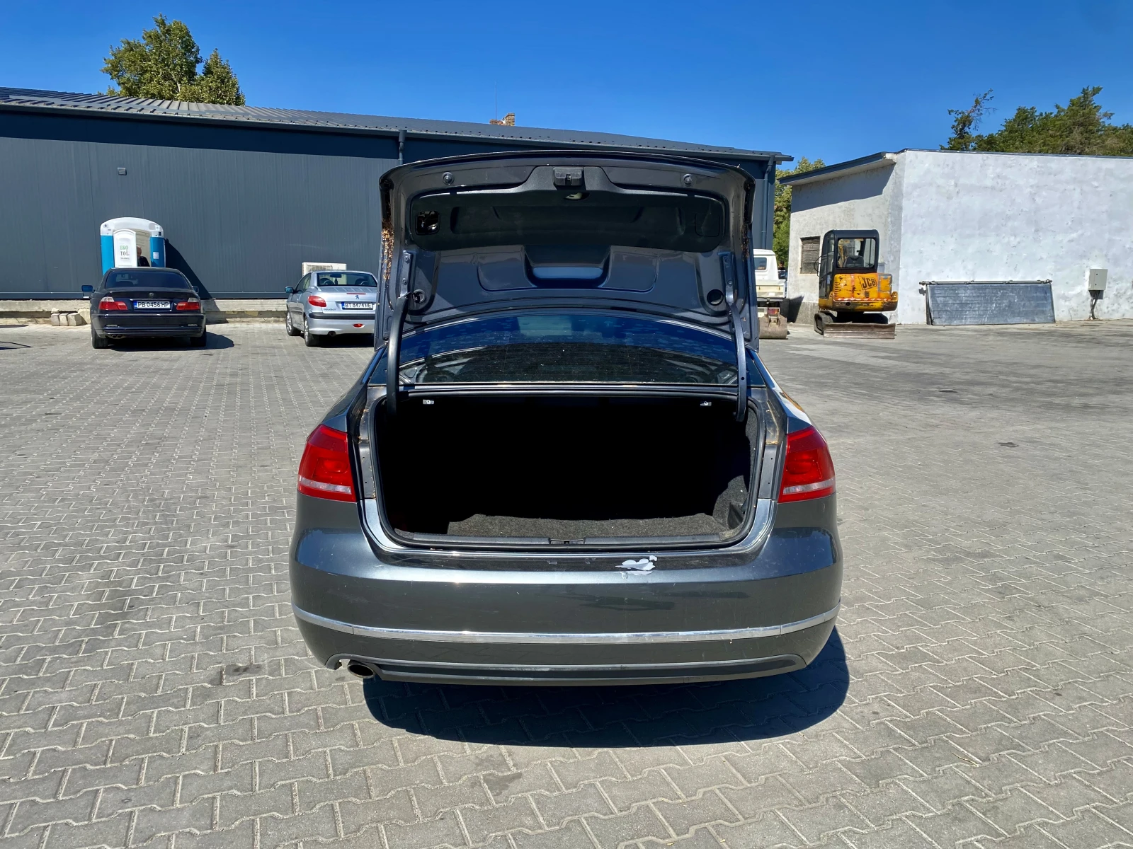VW Passat, снимка 16 - Автомобили и джипове - 56252757