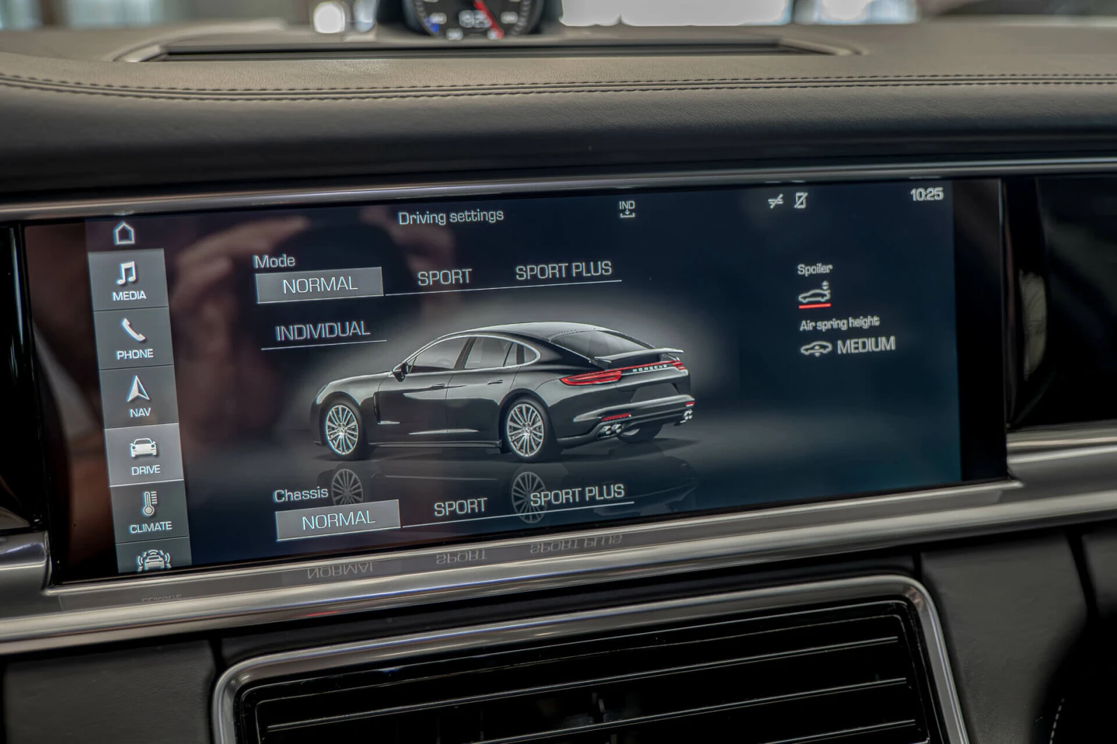 Porsche Panamera 4.0TDI/4S/PDK/BOSE/Sport Chrono/Обдувхане, снимка 8 - Автомобили и джипове - 55836154