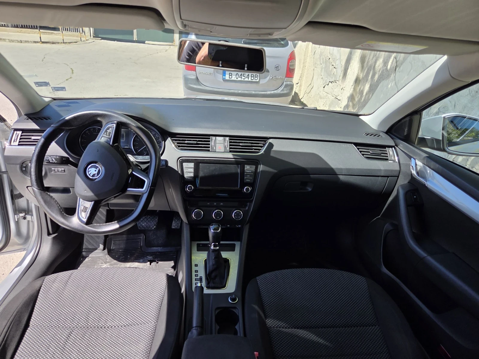 Skoda Octavia, снимка 8 - Автомобили и джипове - 55900655