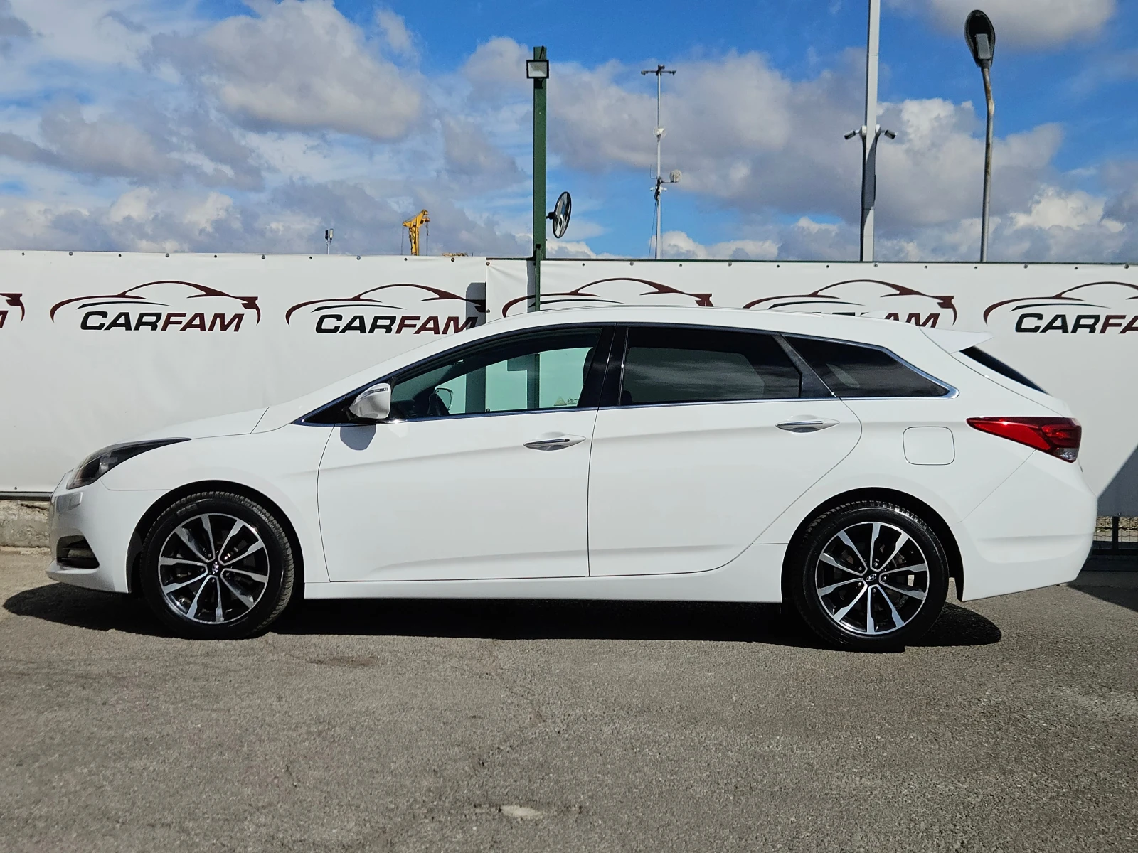 Hyundai I40 1.7CRDI/156000km/7ск/LED/КСЕНОН/NAVI/БЛУТУТ/EURO 6, снимка 6 - Автомобили и джипове - 56196530