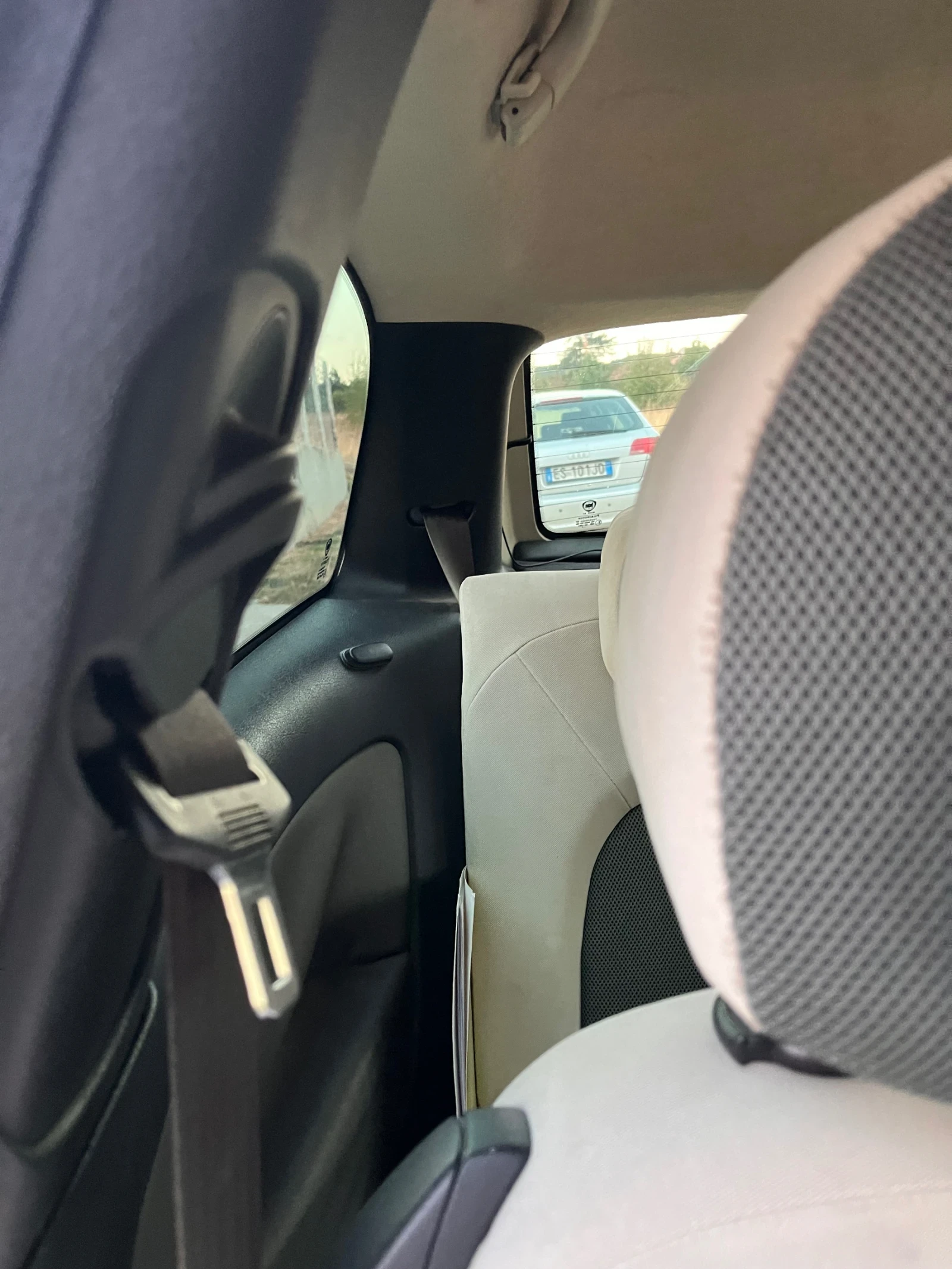Lancia Ypsilon, снимка 13 - Автомобили и джипове - 56248701