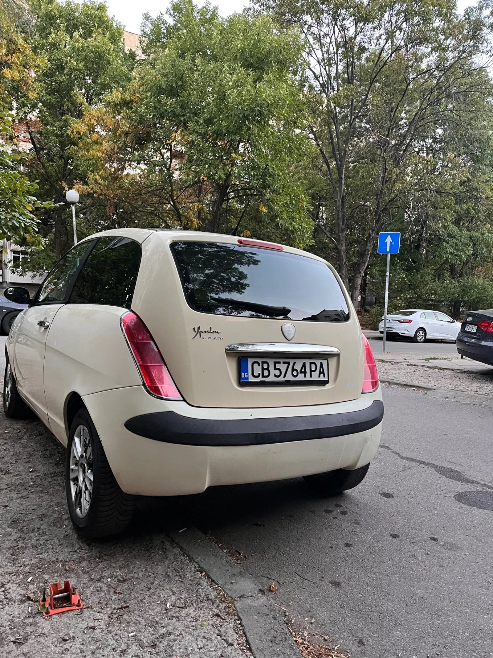 Lancia Ypsilon, снимка 2 - Автомобили и джипове - 56248701