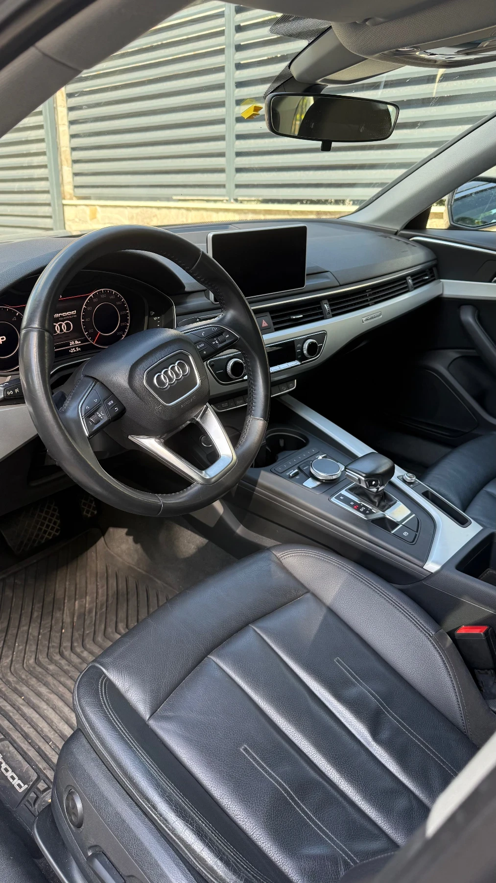Audi A4 Allroad Quattro , снимка 4 - Автомобили и джипове - 56445355