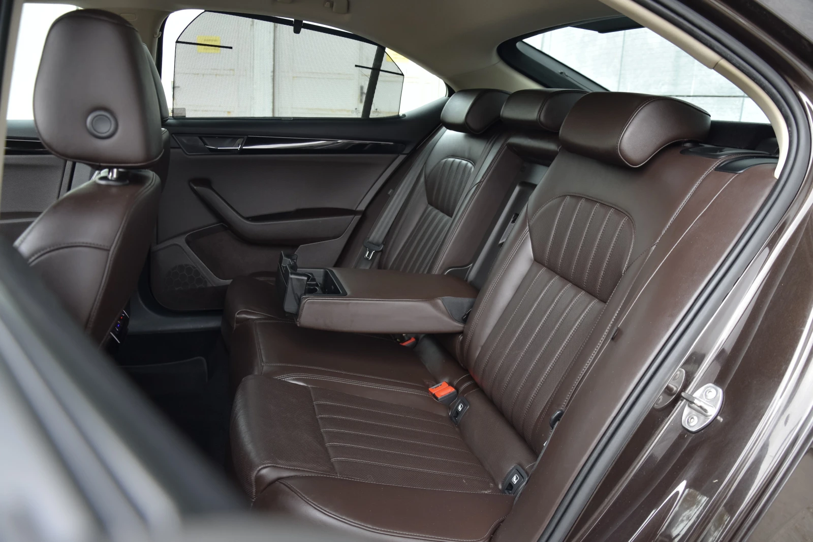 Skoda Superb 2.0TDI Laurin&Klement 190HP 4X4 | Mobile.bg � ����������� 11
