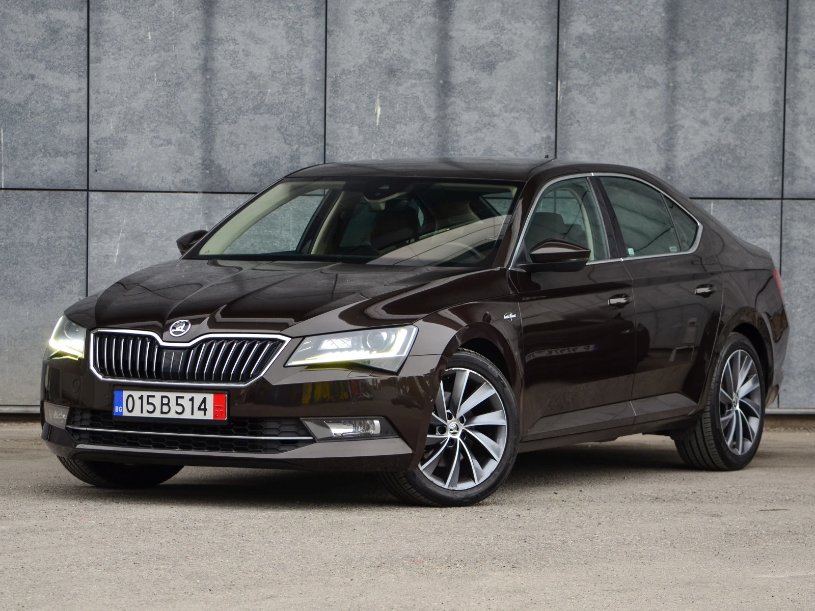 Skoda Superb 2.0TDI Laurin&Klement 190HP 4X4