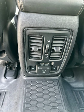 Jeep Grand cherokee 5.7 Hemi Overland - 35950 лв. - 20017055 11