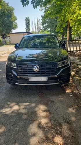 VW Touareg R LINE 3.0 TDI  БАРТЕР 