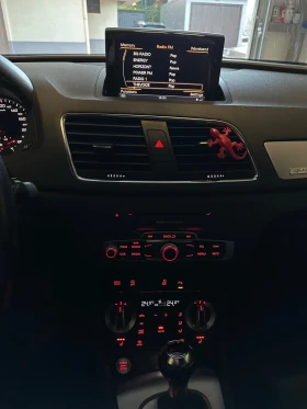 Audi Q3 2.0TDI/177кс/Sline/S-tronic/4x4/подгрев/парктроник, снимка 11