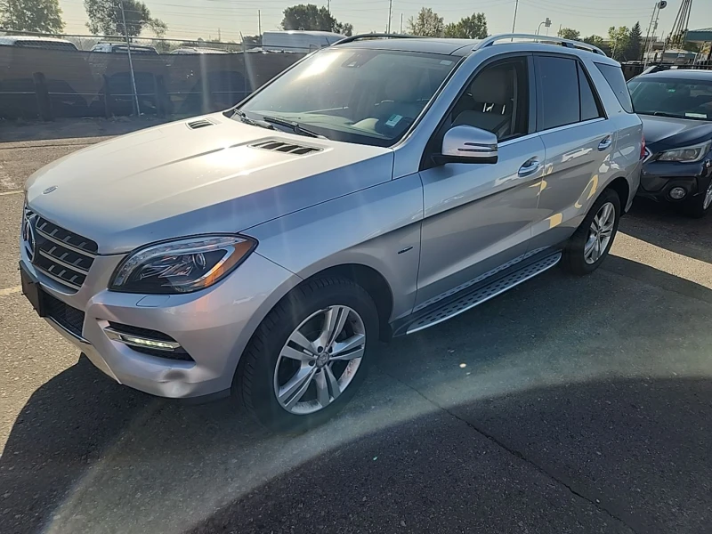 Mercedes-Benz ML 350 CAMERA* OBDUHVANE* KEYLESS* LANE KEEP ASSISTANT* P, снимка 1 - Автомобили и джипове - 47254889