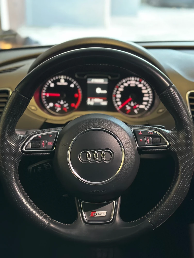 Audi Q3 2.0TDI/177кс/Sline/S-tronic/4x4/подгрев/парктроник, снимка 14 - Автомобили и джипове - 52742491