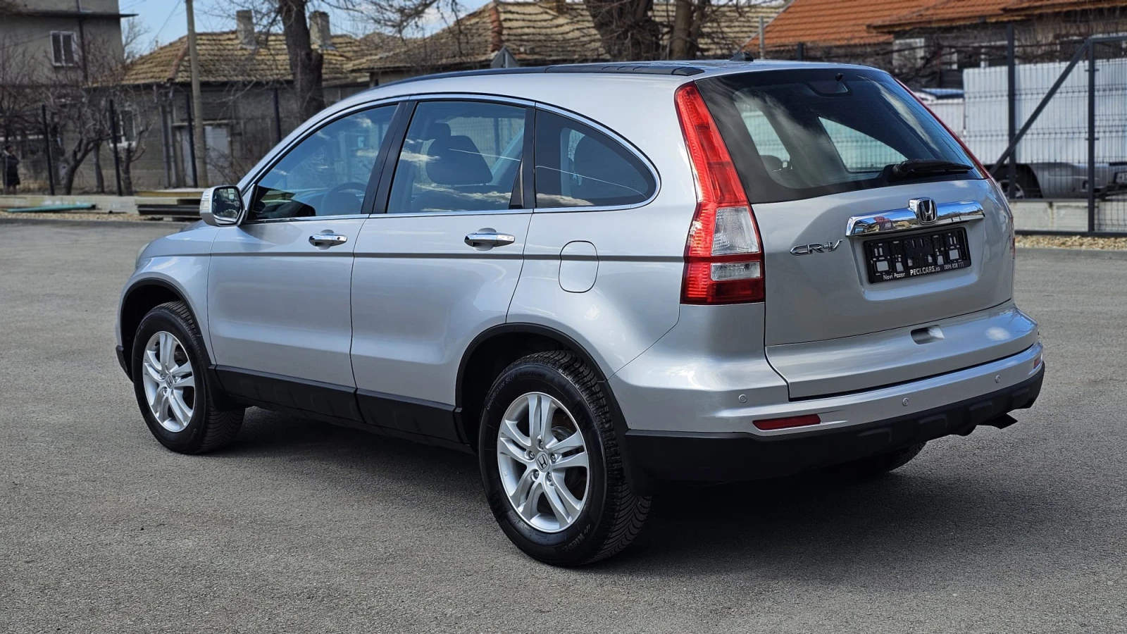 Honda Cr-v 2.2i-DTEC 4x4 6SP FACE IT-ИСТОРИЯ-ТОП СЪСТ.-ЛИЗИНГ, снимка 4 - Автомобили и джипове - 53766945