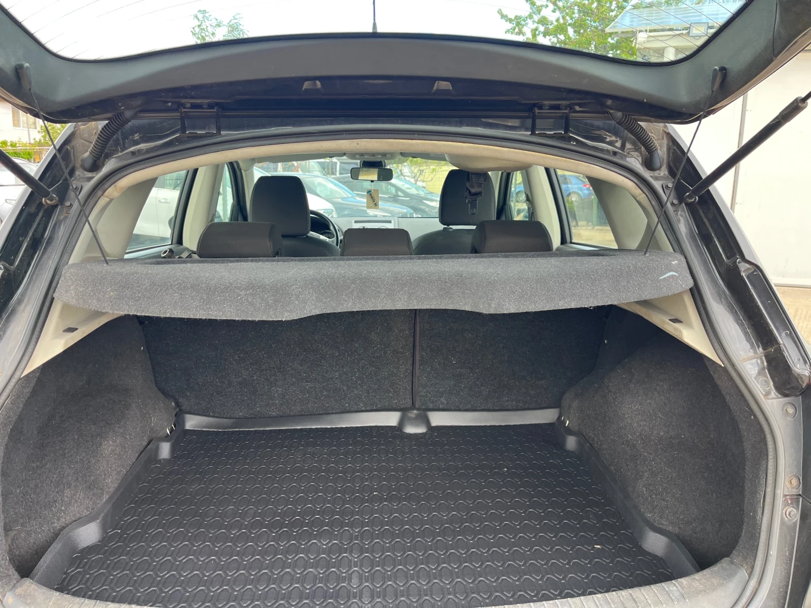 Nissan Qashqai 2.0DCI Facelift, снимка 14 - Автомобили и джипове - 54391605