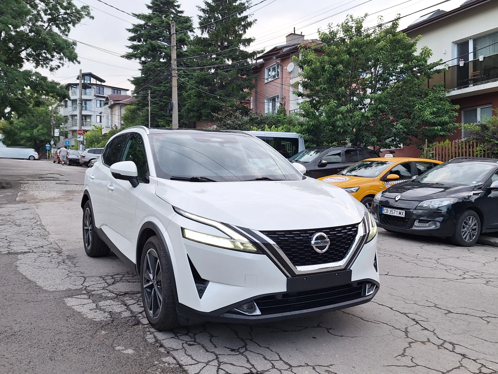 Nissan Qashqai NISSAN QASHQAI 4х4 БЕНЗИН/ХИБРИД АВТОМАТИК  TEKNA, снимка 15 - Автомобили и джипове - 55052605