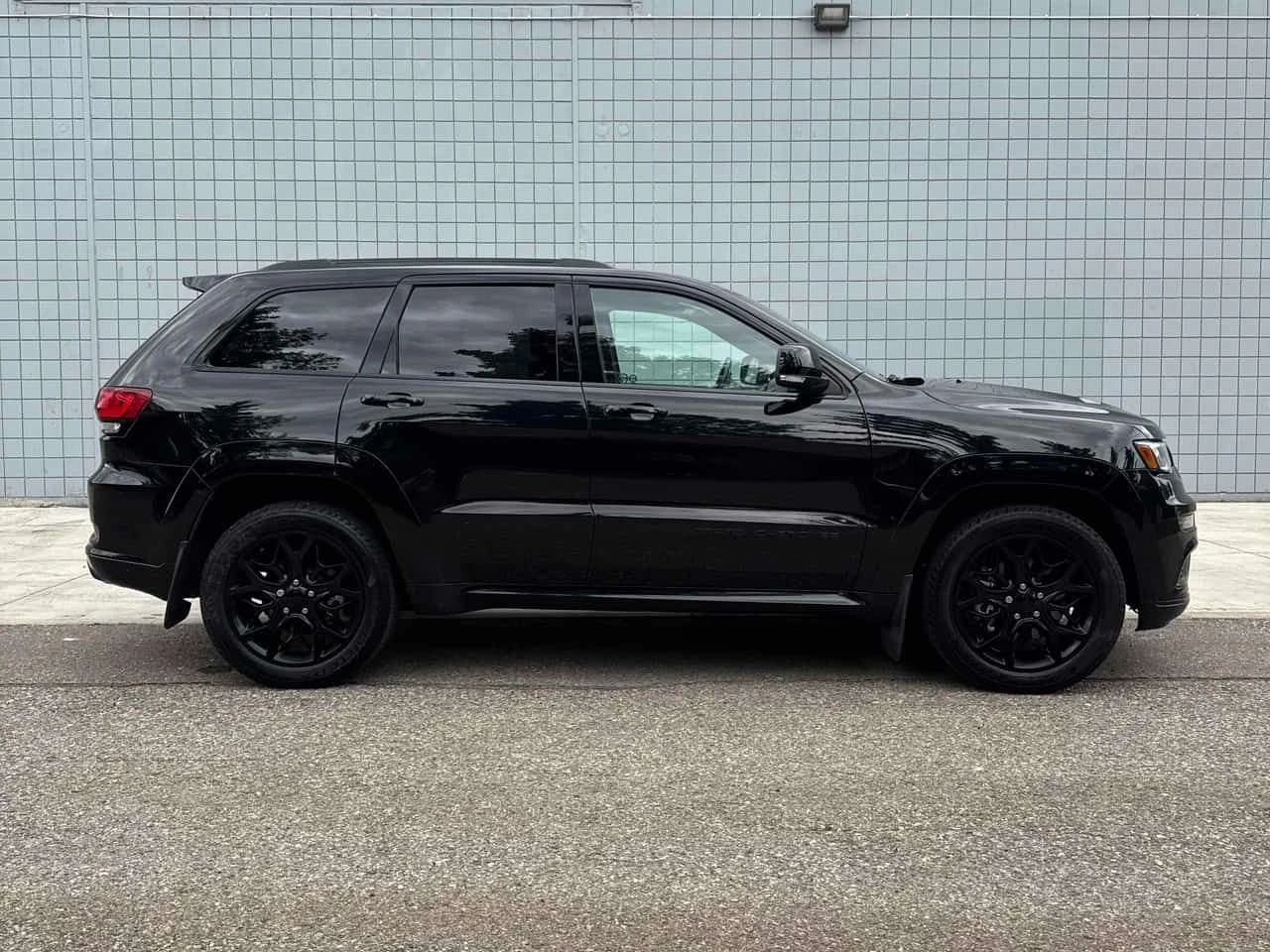 Jeep Grand cherokee * Limited X * АВТОКРЕДИТ БЕЗ ПЪРВОНАЧАЛНА ВНОСКА* , снимка 3 - Автомобили и джипове - 55079663