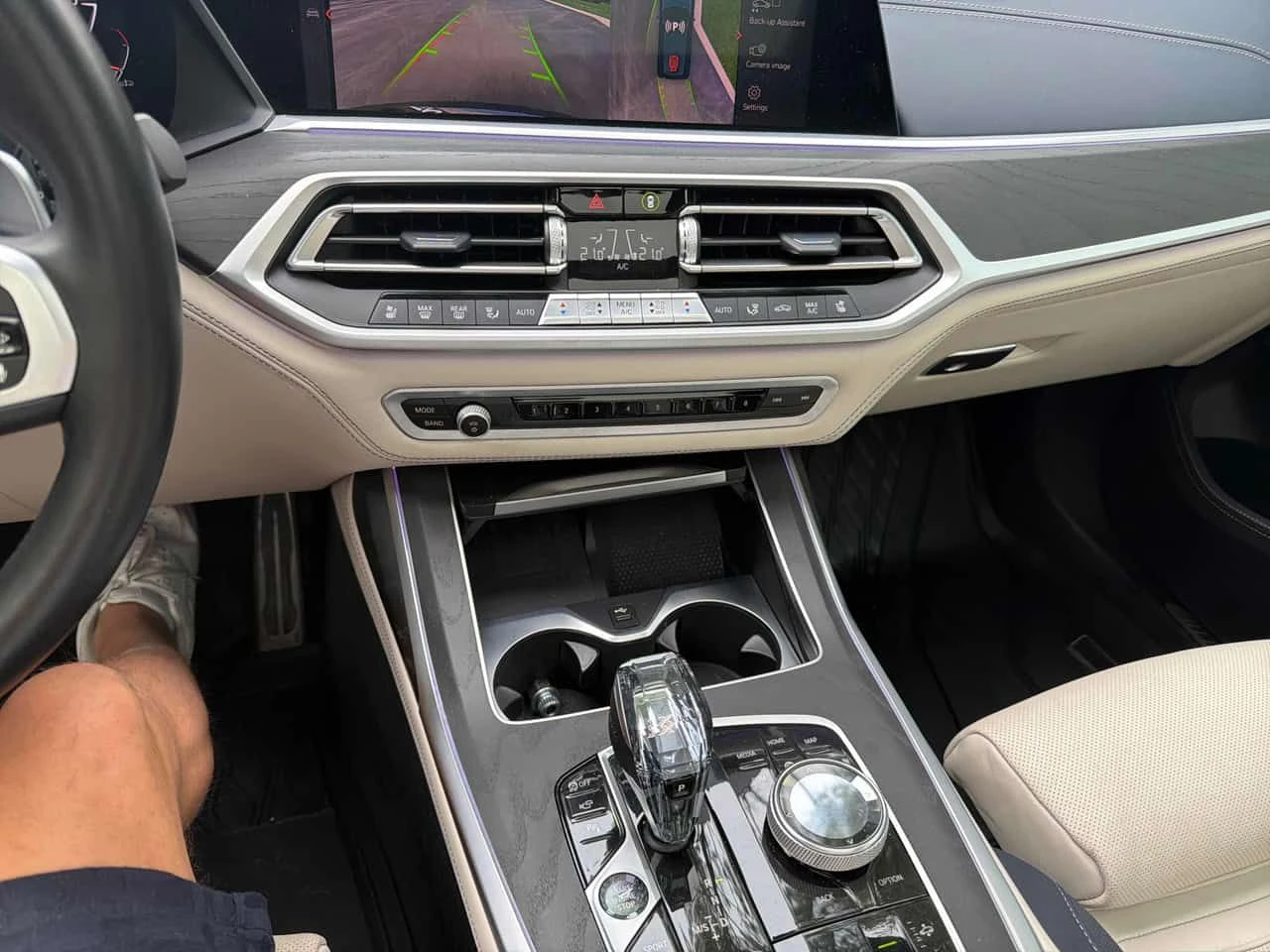 BMW X7 xDrive40i M SPORT/H K/360/ПАНОРАМА/ОБДУХВАНЕ, снимка 9 - Автомобили и джипове - 55084209