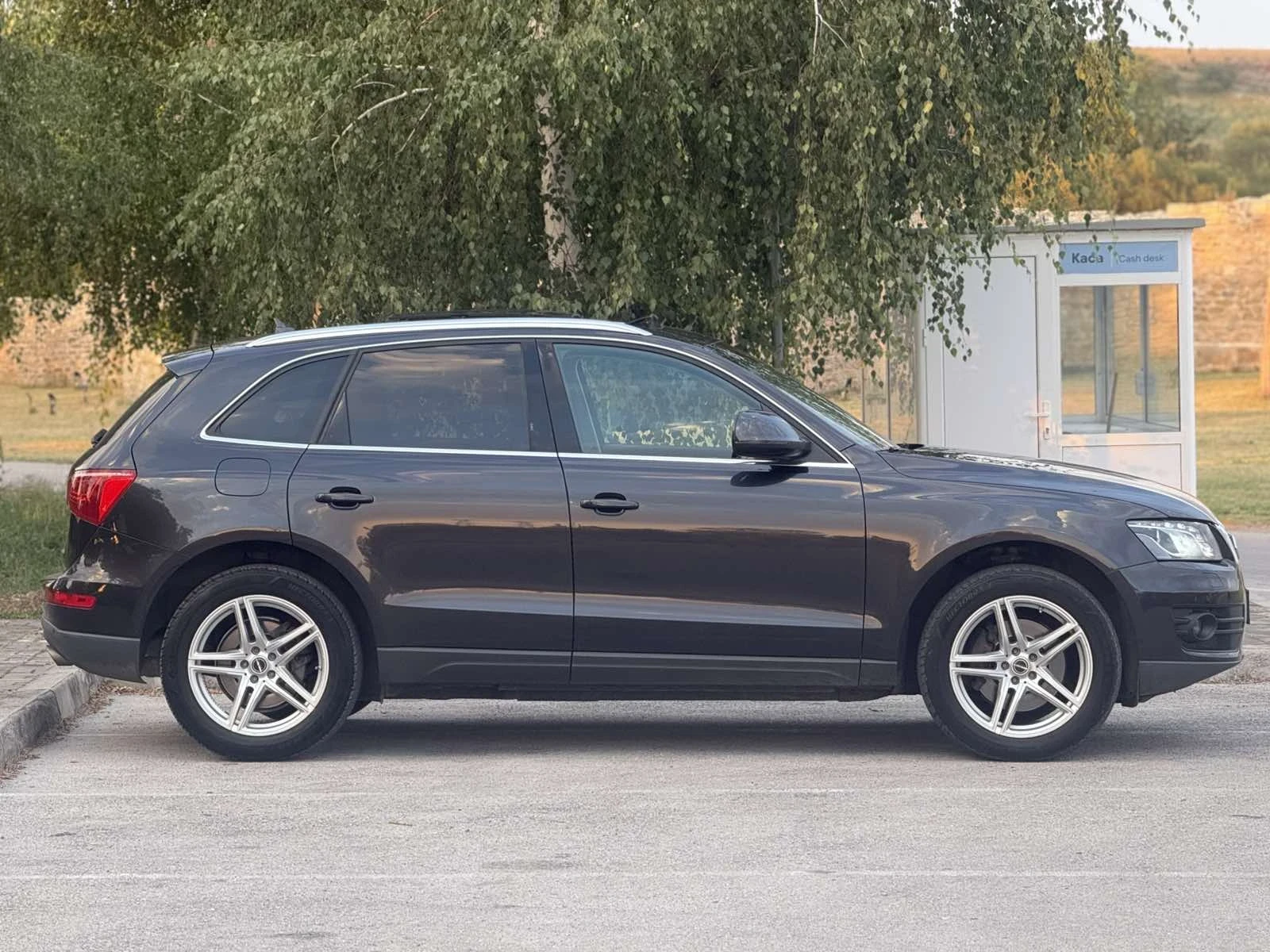 Audi Q5 3.0, снимка 6 - Автомобили и джипове - 55540648