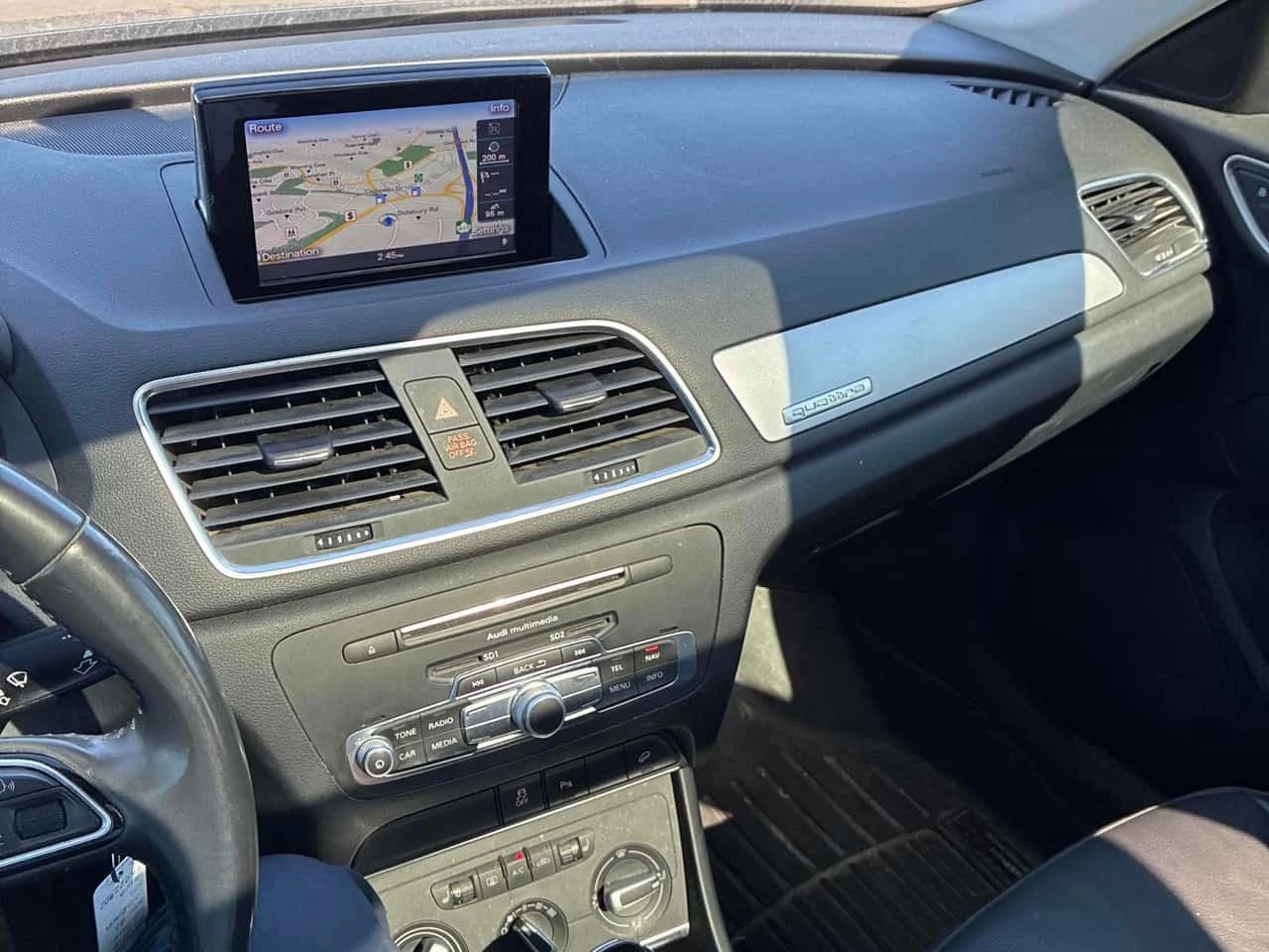 Audi Q3 * Komfort * CARFAX * БЕЗ ПЪРВОНАЧАЛНА ВНОСКА, снимка 9 - Автомобили и джипове - 56199375