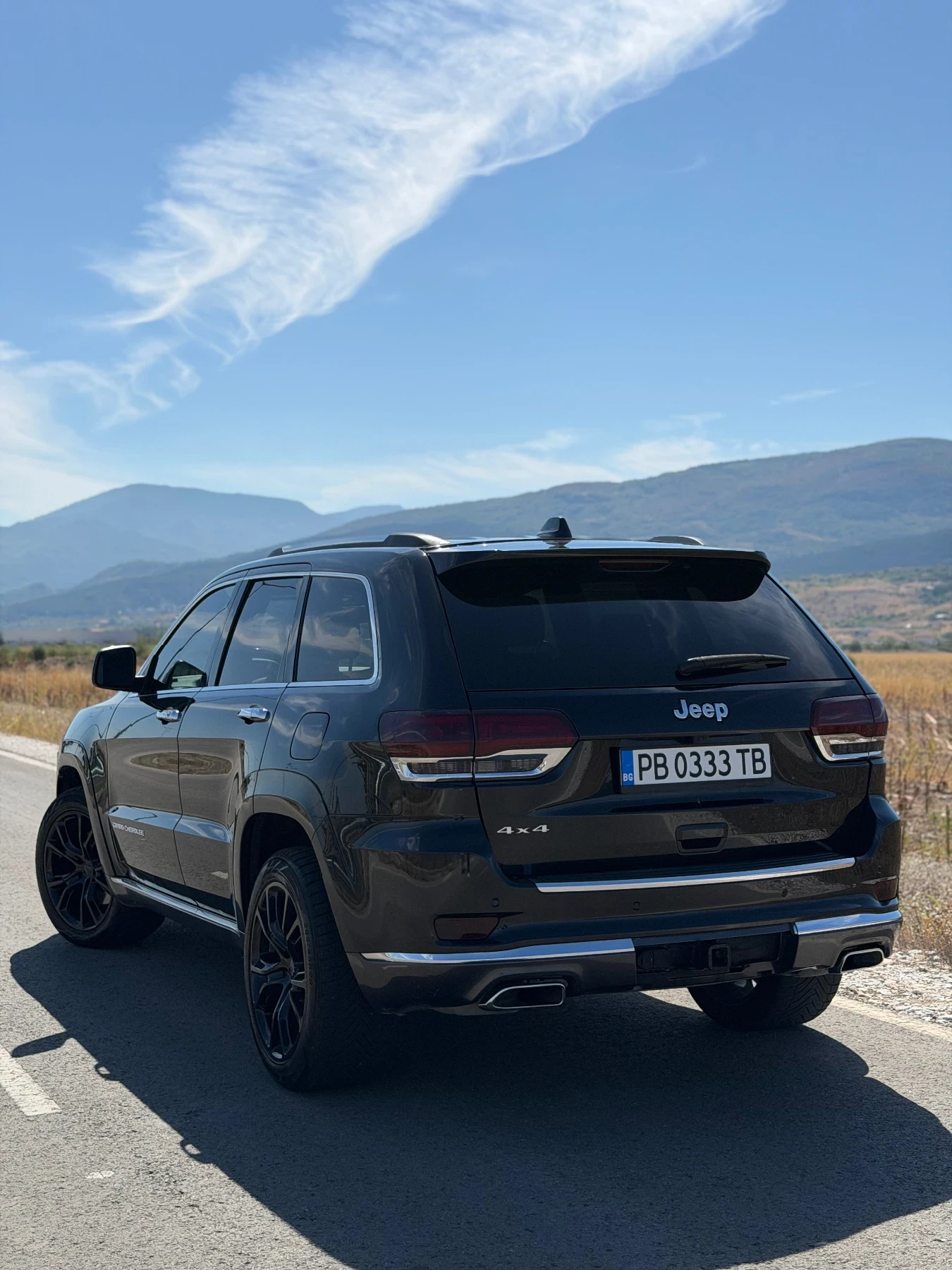 Jeep Grand cherokee Summit, снимка 4 - Автомобили и джипове - 56267121